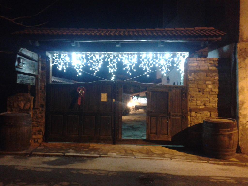 Къщата - Къща За Гости Рибарица Экстерьер фото